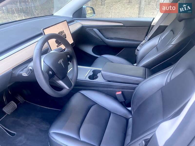Позашляховик / Кросовер Tesla Model Y 2023 в Києві фото 10 Позашляховик / Кросовер Tesla Model Y 2023 в Києві