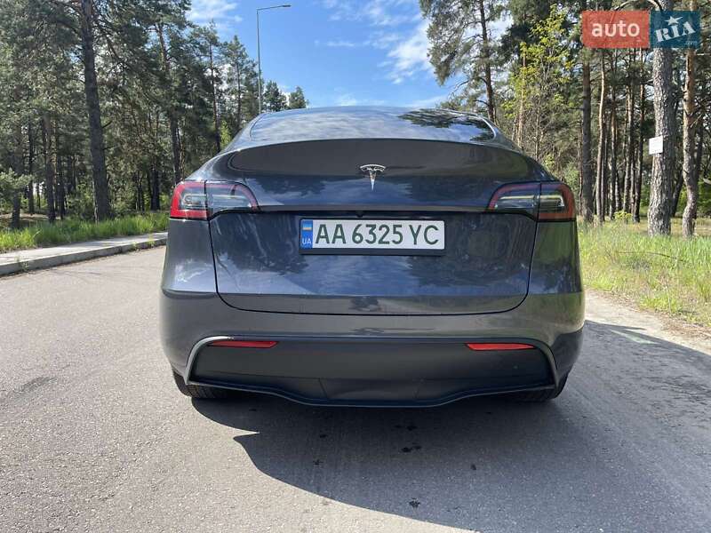 Позашляховик / Кросовер Tesla Model Y 2023 в Києві фото 24 Позашляховик / Кросовер Tesla Model Y 2023 в Києві