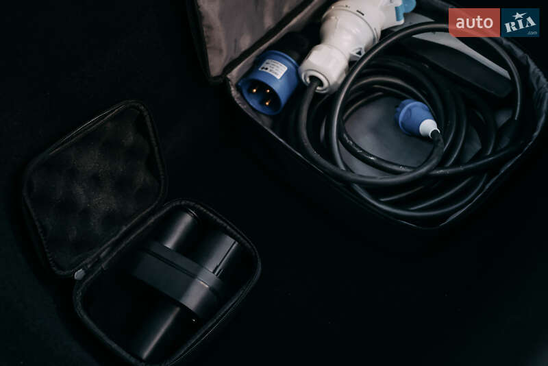 Внедорожник / Кроссовер Tesla Model Y 2025 в Киеве фото 38 Внедорожник / Кроссовер Tesla Model Y 2025 в Киеве