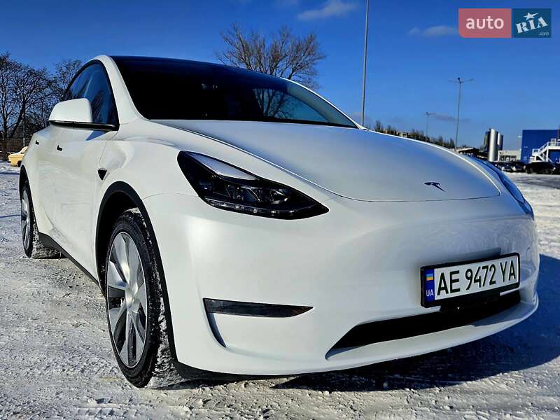 Позашляховик / Кросовер Tesla Model Y 2023 в Дніпрі