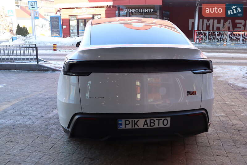 Внедорожник / Кроссовер Tesla Model Y 2025 в Львове фото 5 Внедорожник / Кроссовер Tesla Model Y 2025 в Львове