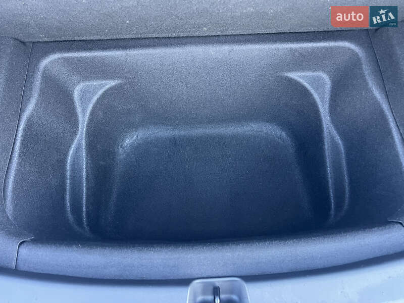 Внедорожник / Кроссовер Tesla Model Y 2020 в Луцке фото 27 Внедорожник / Кроссовер Tesla Model Y 2020 в Луцке