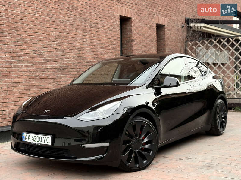 Позашляховик / Кросовер Tesla Model Y 2023 в Києві фото 10 Позашляховик / Кросовер Tesla Model Y 2023 в Києві