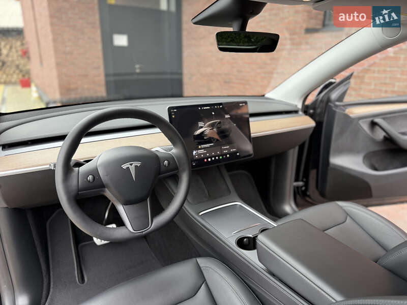 Позашляховик / Кросовер Tesla Model Y 2023 в Києві фото 58 Позашляховик / Кросовер Tesla Model Y 2023 в Києві