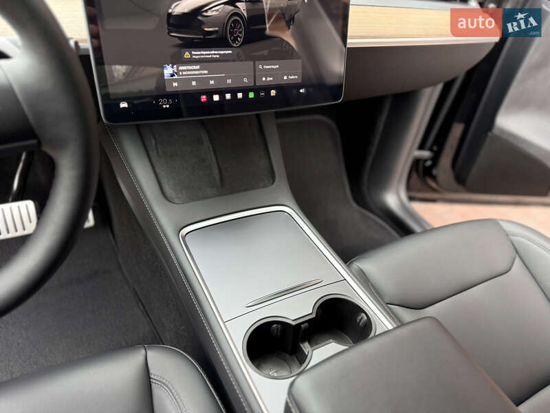 Позашляховик / Кросовер Tesla Model Y 2023 в Києві фото 61 Позашляховик / Кросовер Tesla Model Y 2023 в Києві