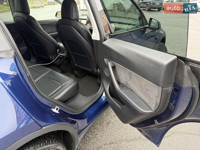 Позашляховик / Кросовер Tesla Model Y 2022 в Вінниці