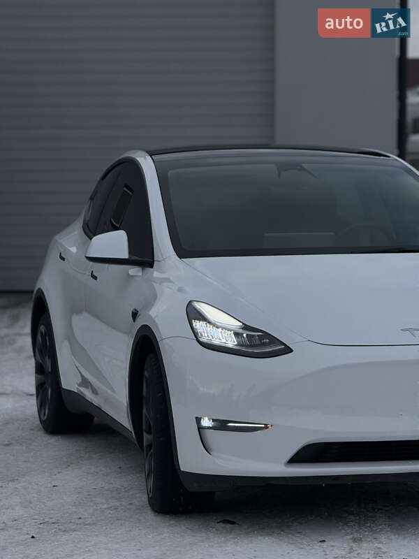 Внедорожник / Кроссовер Tesla Model Y 2022 в Киеве
