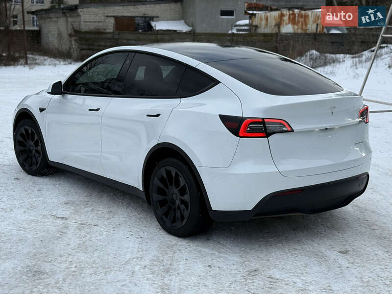 Внедорожник / Кроссовер Tesla Model Y 2022 в Киеве