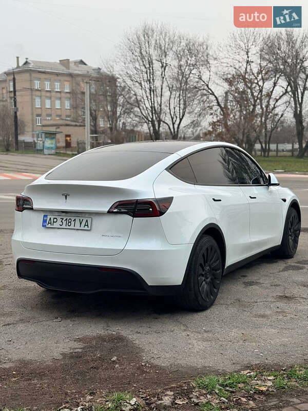 Внедорожник / Кроссовер Tesla Model Y 2024 в Запорожье