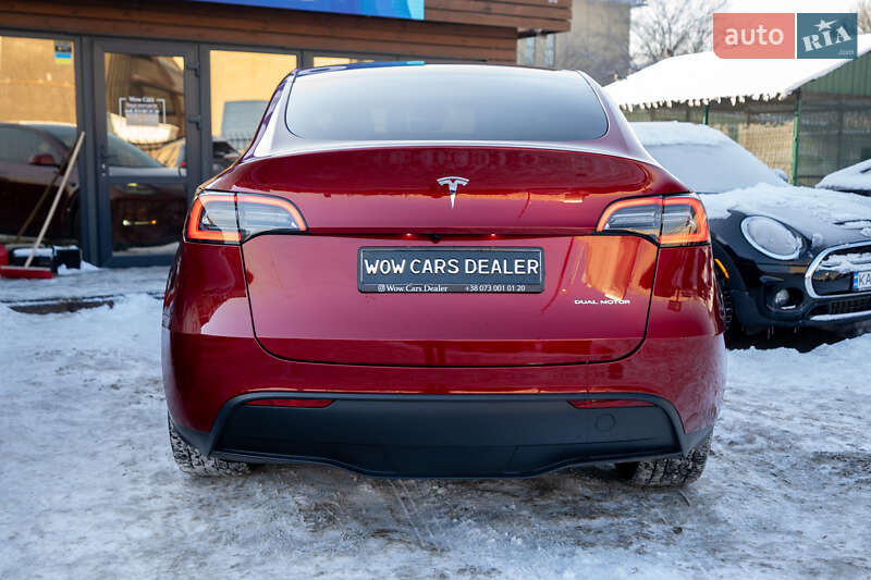 Внедорожник / Кроссовер Tesla Model Y 2024 в Киеве