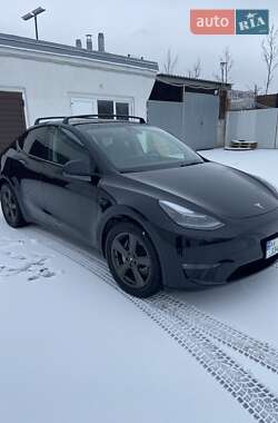 Внедорожник / Кроссовер Tesla Model Y 2023 в Киеве