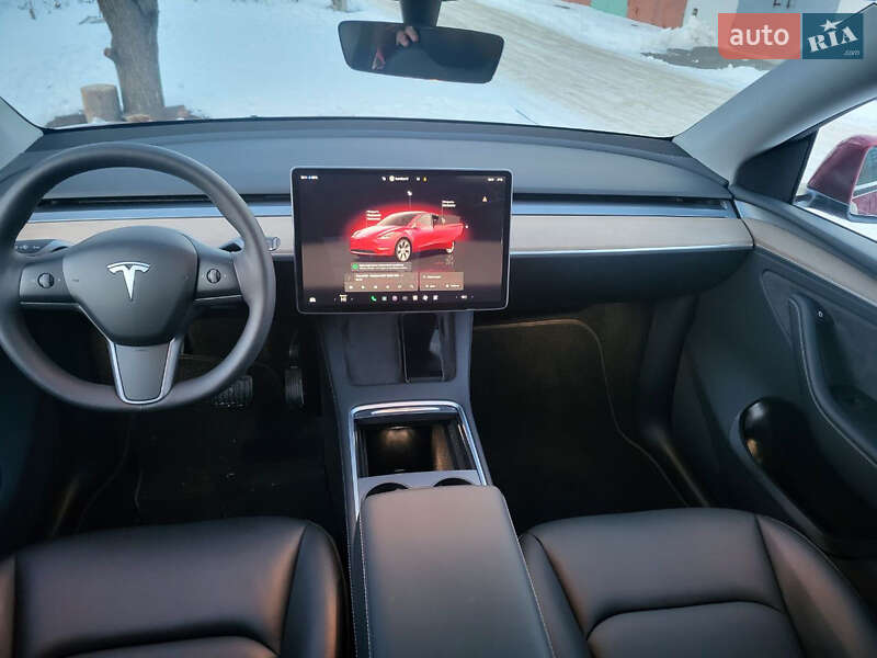 Позашляховик / Кросовер Tesla Model Y 2024 в Харкові фото 12 Позашляховик / Кросовер Tesla Model Y 2024 в Харкові