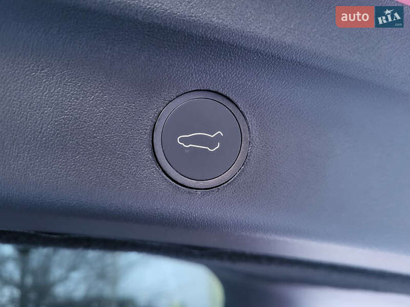 Позашляховик / Кросовер Tesla Model Y 2024 в Харкові фото 22 Позашляховик / Кросовер Tesla Model Y 2024 в Харкові