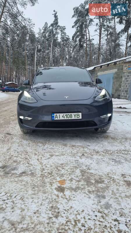 Tesla Model Y 2023