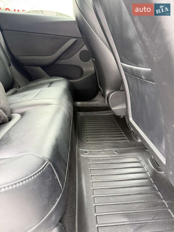 Внедорожник / Кроссовер Tesla Model Y 2021 в Харькове