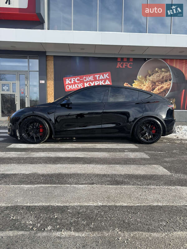 Tesla Model Y 2023 Tesla Model Y 2023