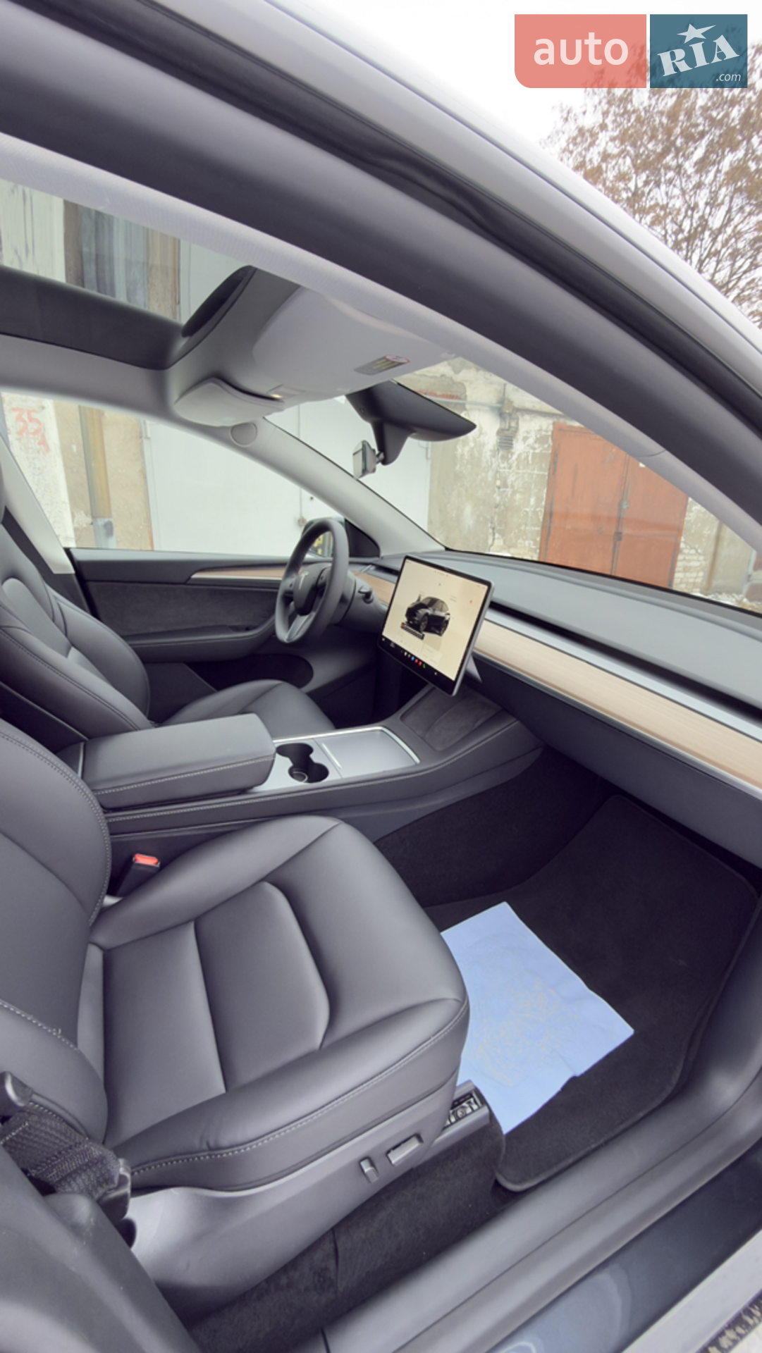 2024 Tesla Model Y - мініатюра 5