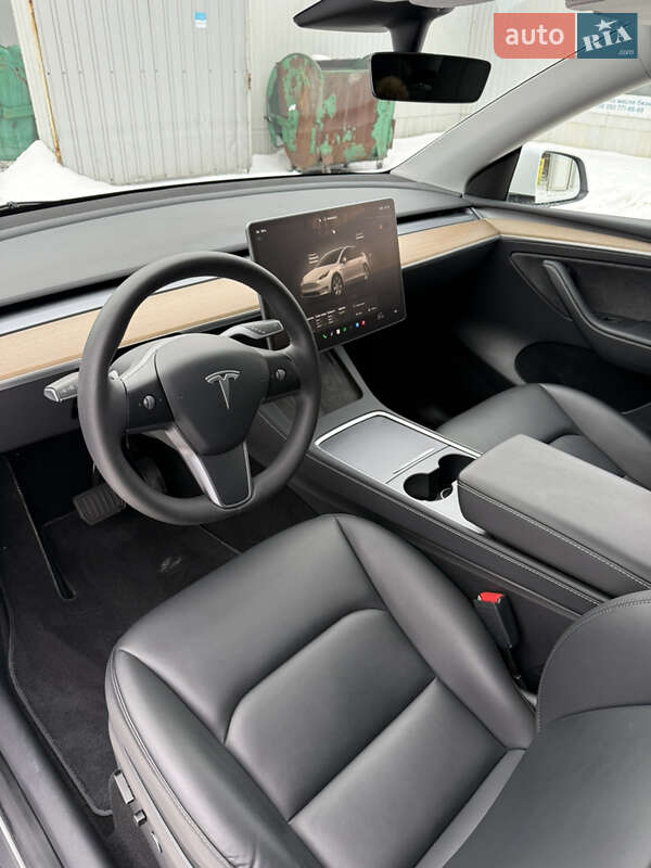 Внедорожник / Кроссовер Tesla Model Y 2023 в Днепре