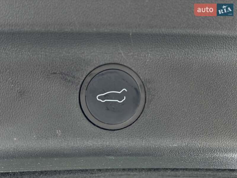 Внедорожник / Кроссовер Tesla Model Y 2024 в Бердичеве фото 31 Внедорожник / Кроссовер Tesla Model Y 2024 в Бердичеве