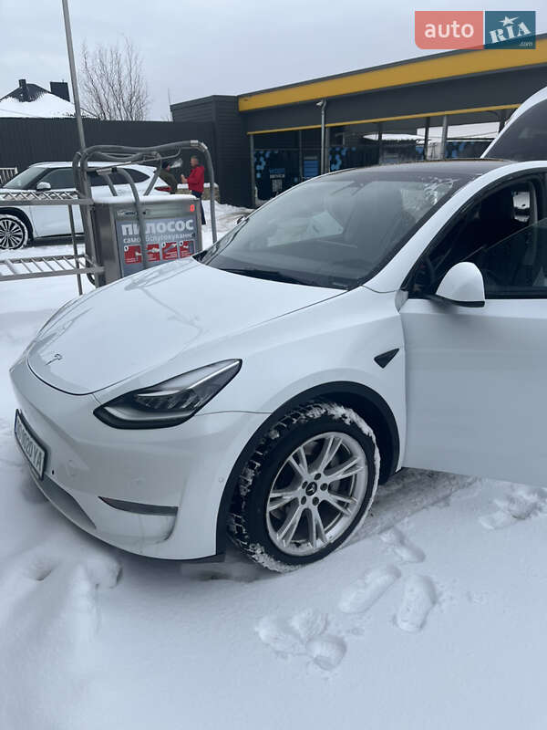 Внедорожник / Кроссовер Tesla Model Y 2021 в Тернополе