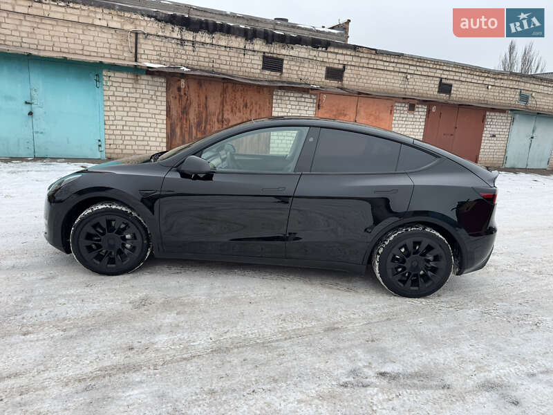 Позашляховик / Кросовер Tesla Model Y 2024 в Кривому Розі