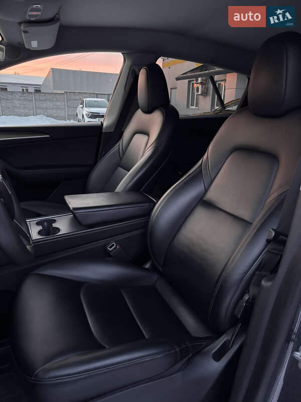 Позашляховик / Кросовер Tesla Model Y 2022 в Черкасах фото 11 Позашляховик / Кросовер Tesla Model Y 2022 в Черкасах