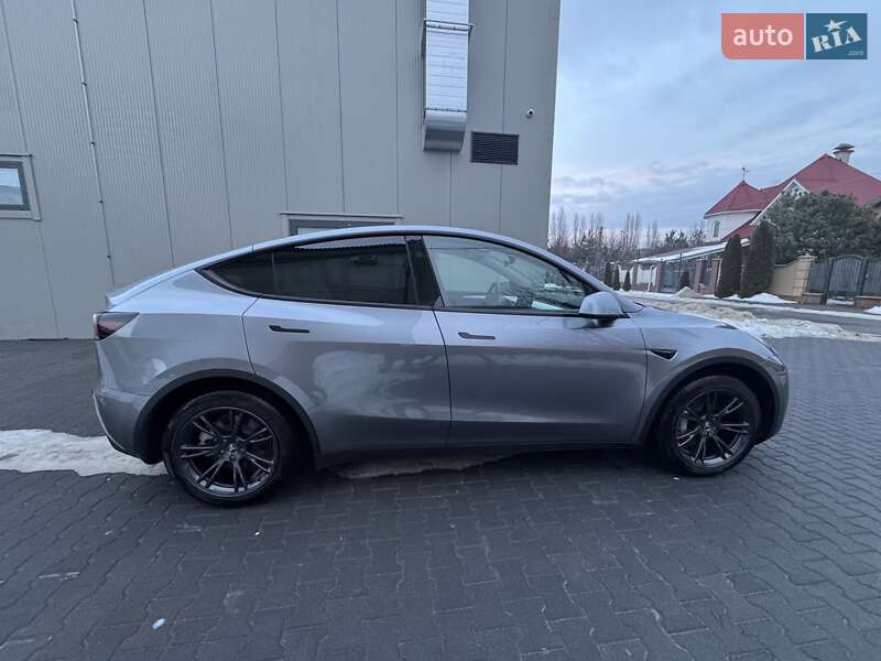 Позашляховик / Кросовер Tesla Model Y 2024 в Ужгороді фото 12 Позашляховик / Кросовер Tesla Model Y 2024 в Ужгороді