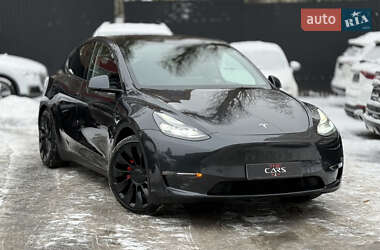 Позашляховик / Кросовер Tesla Model Y 2024 в Києві