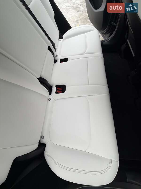 Позашляховик / Кросовер Tesla Model Y 2023 в Трускавці фото 77 Позашляховик / Кросовер Tesla Model Y 2023 в Трускавці