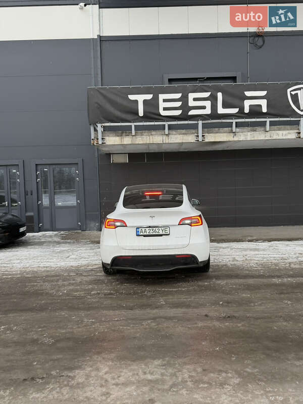 Позашляховик / Кросовер Tesla Model Y 2023 в Києві