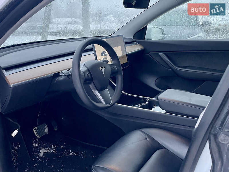 Позашляховик / Кросовер Tesla Model Y 2021 в Львові