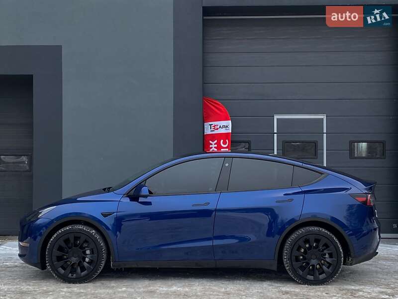 Позашляховик / Кросовер Tesla Model Y 2023 в Києві