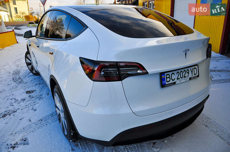 Позашляховик / Кросовер Tesla Model Y 2024 в Трускавці фото 13 Позашляховик / Кросовер Tesla Model Y 2024 в Трускавці