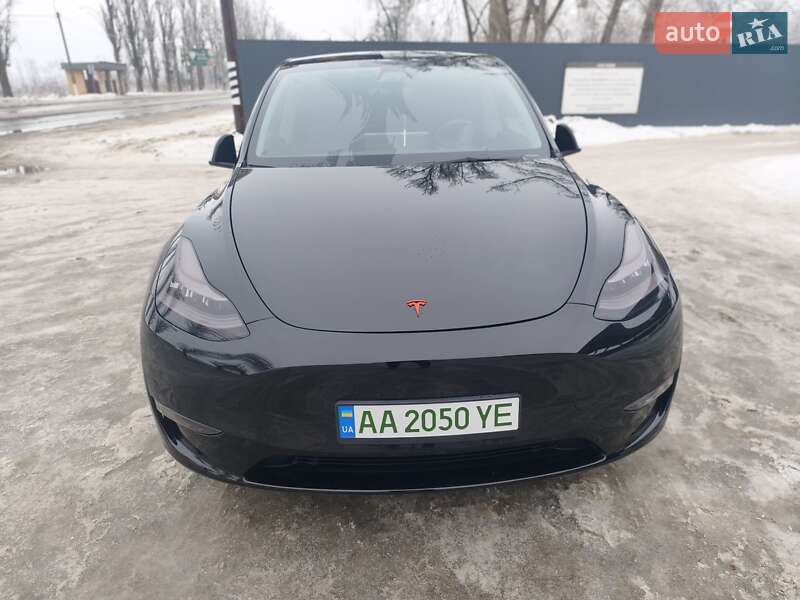 Внедорожник / Кроссовер Tesla Model Y 2021 в Киеве