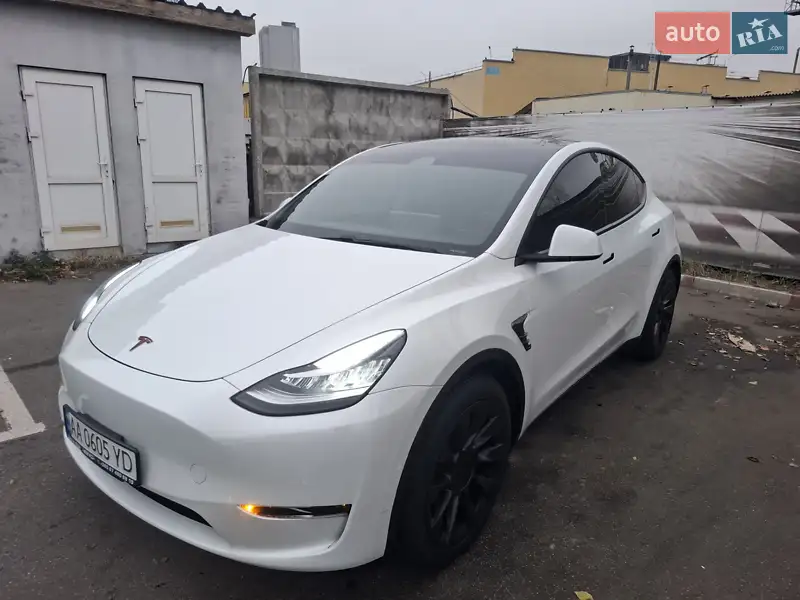 Tesla Model Y 2020