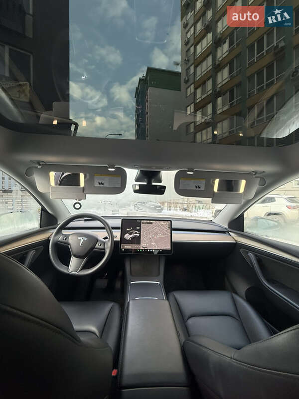 Позашляховик / Кросовер Tesla Model Y 2023 в Києві