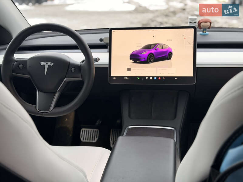 Внедорожник / Кроссовер Tesla Model Y 2023 в Киеве