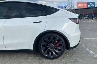 Внедорожник / Кроссовер Tesla Model Y 2021 в Тернополе