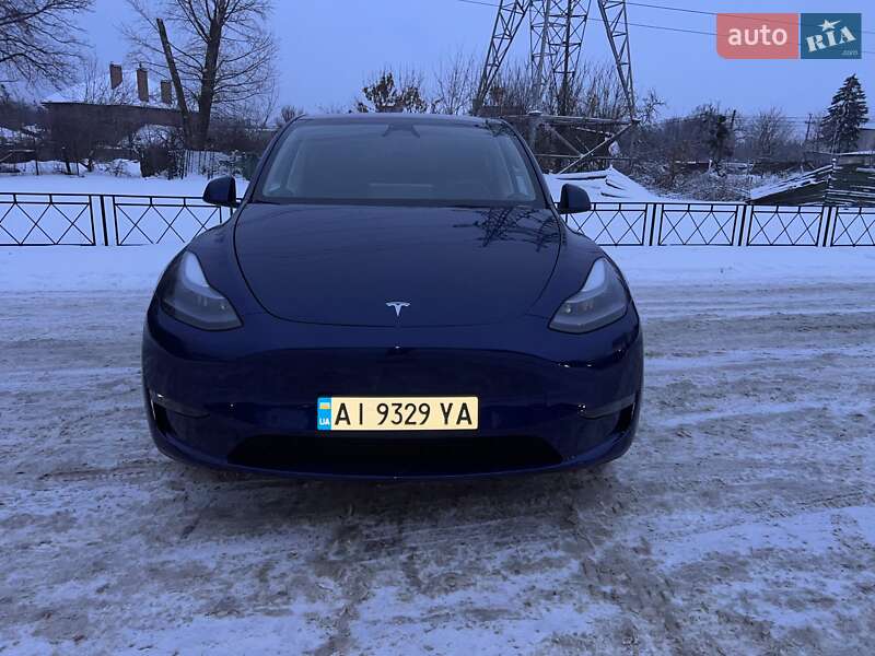 Внедорожник / Кроссовер Tesla Model Y 2024 в Киеве