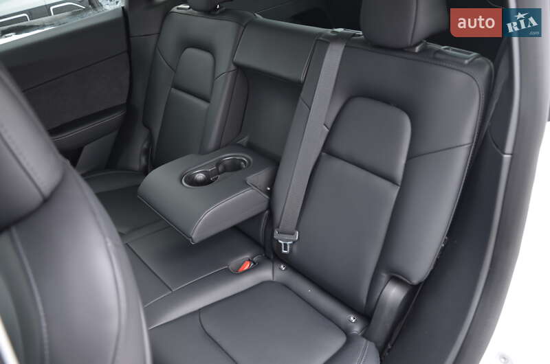 Позашляховик / Кросовер Tesla Model Y 2022 в Києві фото 47 Позашляховик / Кросовер Tesla Model Y 2022 в Києві