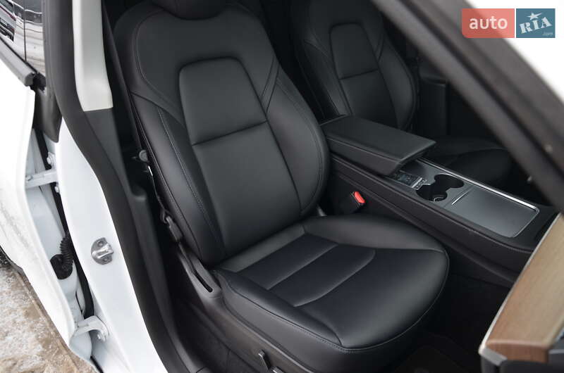 Позашляховик / Кросовер Tesla Model Y 2022 в Києві фото 57 Позашляховик / Кросовер Tesla Model Y 2022 в Києві