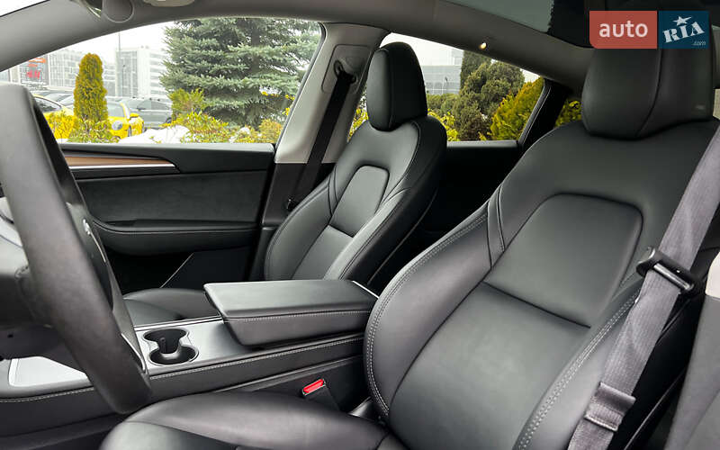 Внедорожник / Кроссовер Tesla Model Y 2024 в Львове фото 9 Внедорожник / Кроссовер Tesla Model Y 2024 в Львове