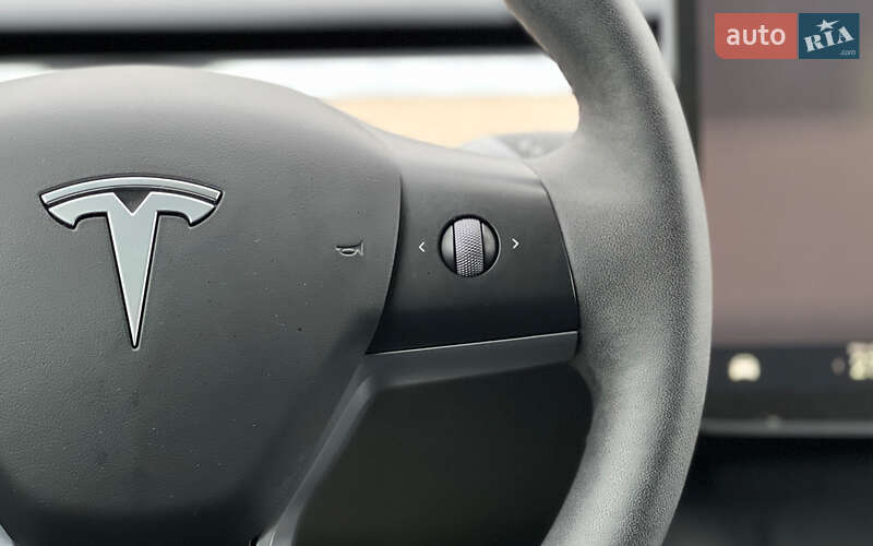 Внедорожник / Кроссовер Tesla Model Y 2024 в Львове фото 15 Внедорожник / Кроссовер Tesla Model Y 2024 в Львове