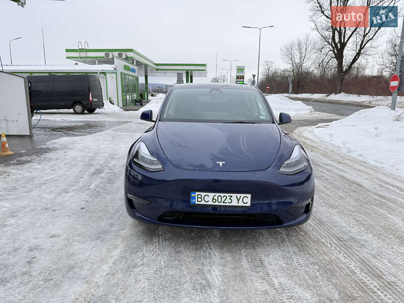 Позашляховик / Кросовер Tesla Model Y 2022 в Львові