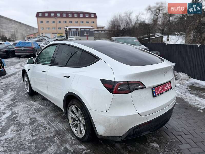 Позашляховик / Кросовер Tesla Model Y 2021 в Луцьку
