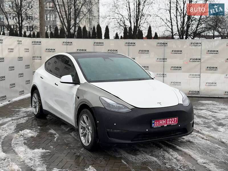 Tesla Model Y 2021 Tesla Model Y 2021