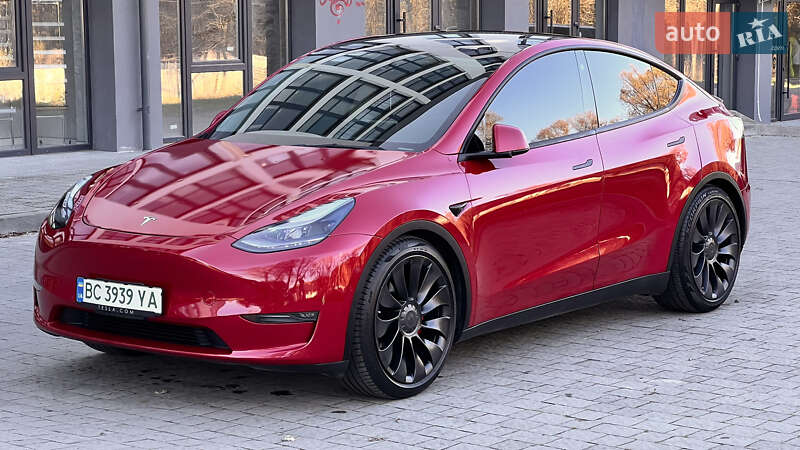 Позашляховик / Кросовер Tesla Model Y 2021 в Львові