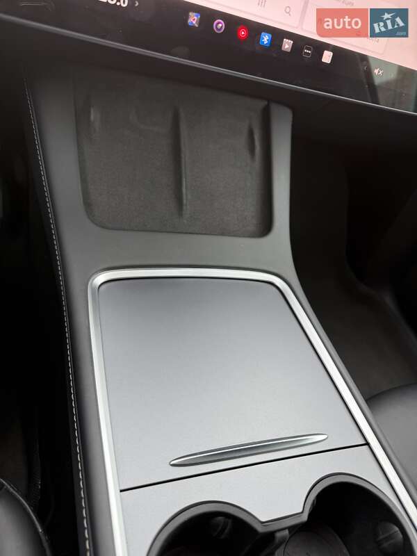 Позашляховик / Кросовер Tesla Model Y 2023 в Києві