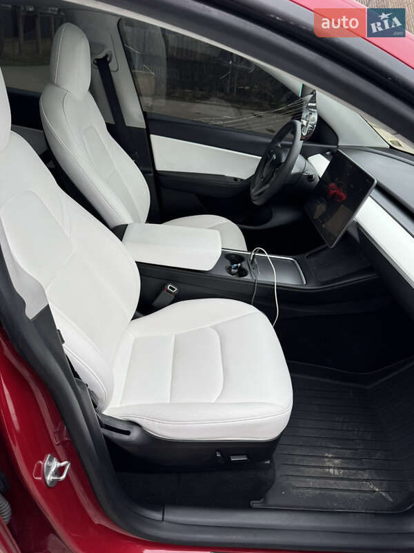 Позашляховик / Кросовер Tesla Model Y 2022 в Одесі фото 10 Позашляховик / Кросовер Tesla Model Y 2022 в Одесі