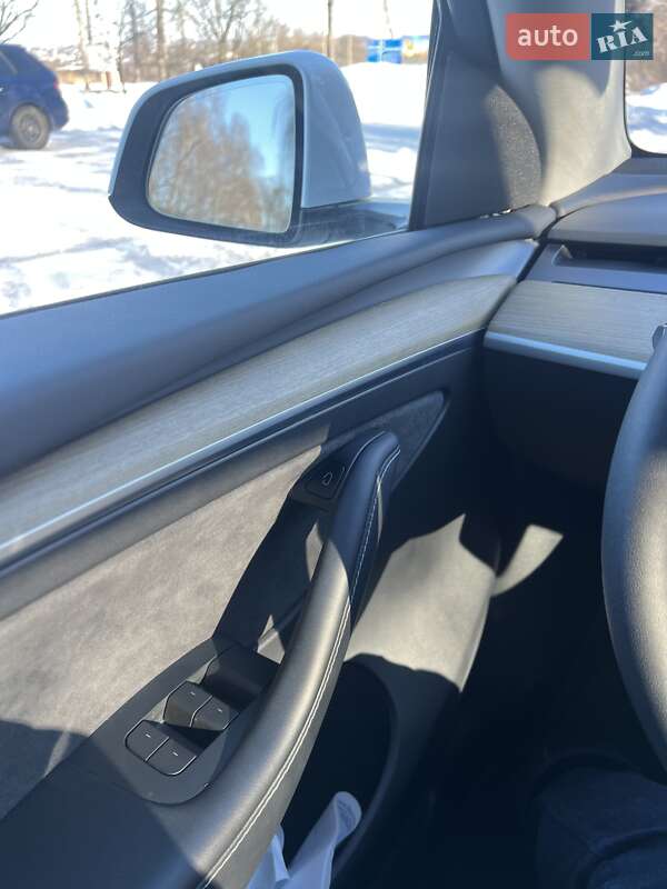 Внедорожник / Кроссовер Tesla Model Y 2023 в Ровно фото 5 Внедорожник / Кроссовер Tesla Model Y 2023 в Ровно